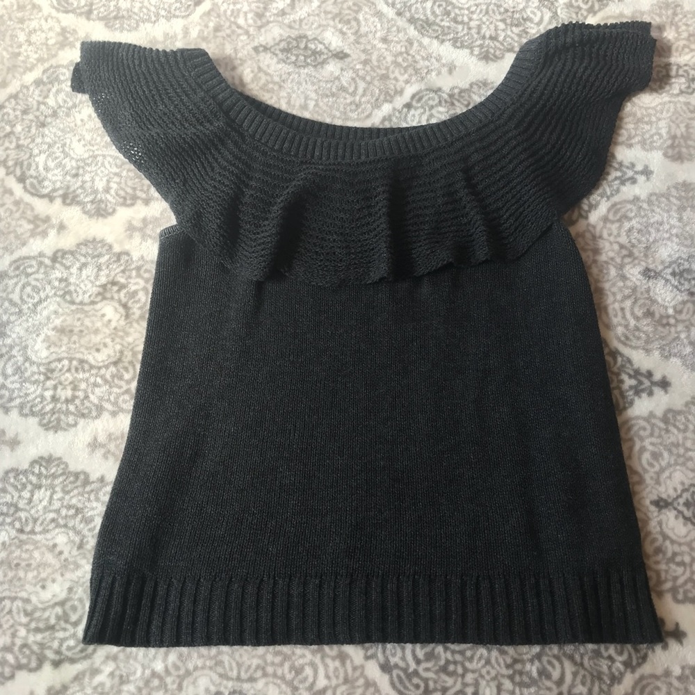 AE Off-shoulder Blouse